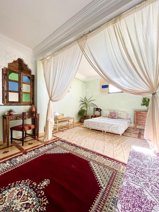 Dar George Tamraght Hotel Buitenkant foto