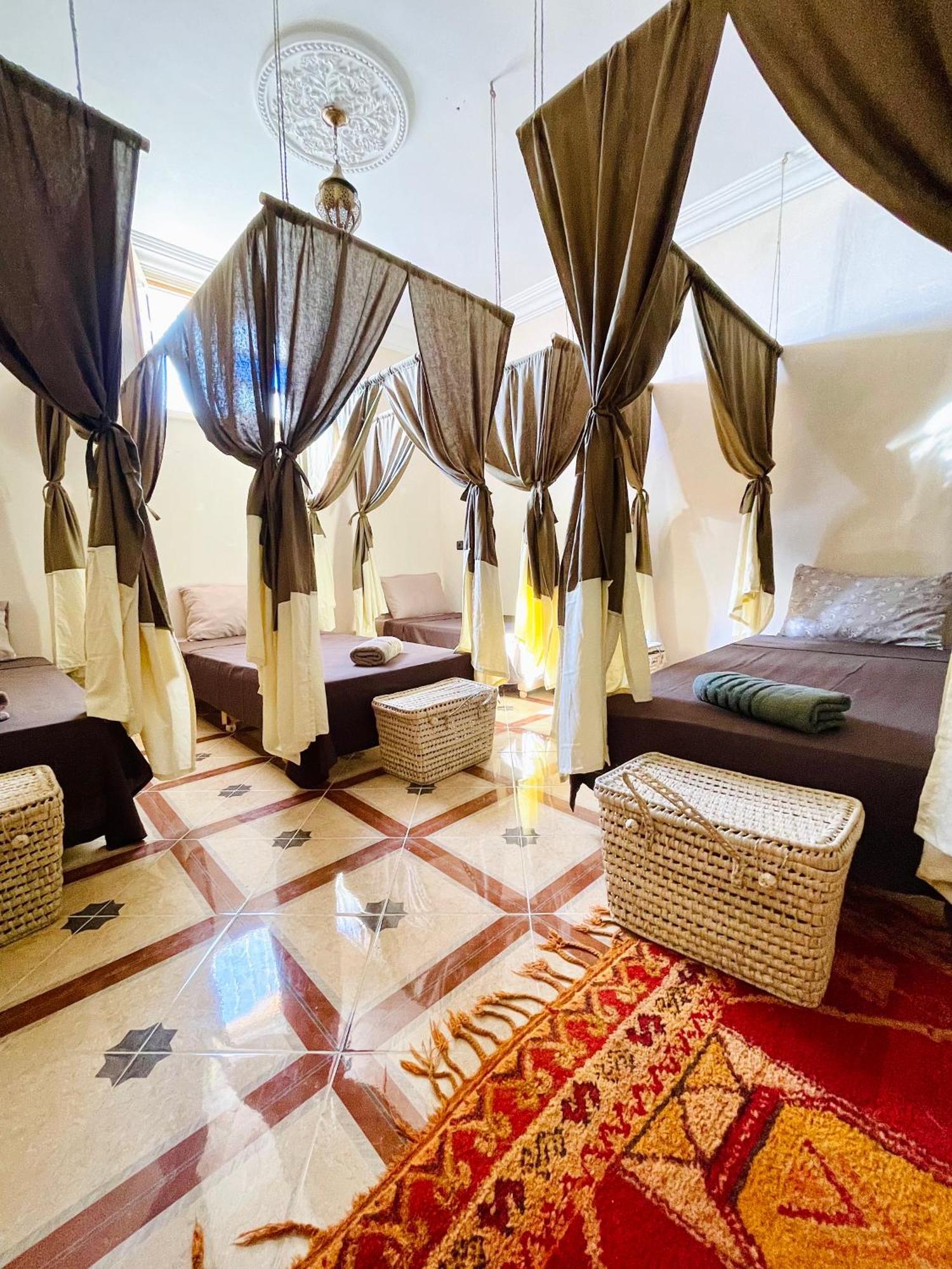 Dar George Tamraght Hotel Buitenkant foto